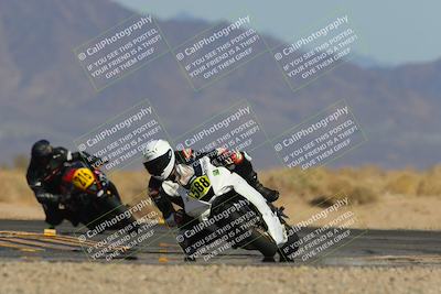 media/Mar-22-2025-CVMA (Sat) [[462c0ffedb]]/Race 13-Amateur Supersport Middleweight/